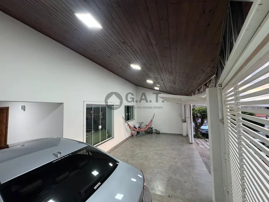 Casa com 3 quartos à venda, 208m2 em Vila Barcelona, Sorocaba - SP - imagem 3 Foto 3 de Casa com 3 quartos à venda, 208m2 em Vila Barcelona, Sorocaba - SP