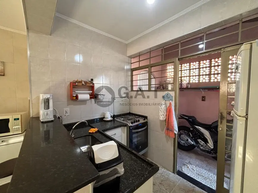 Foto 4 de Casa com 3 quartos à venda, 187m2 em Jardim Leocádia, Sorocaba - SP