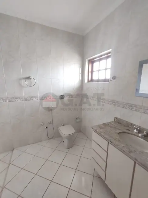 Foto 6 de Casa com 3 quartos para alugar, 800m2 em Vila Trujillo, Sorocaba - SP