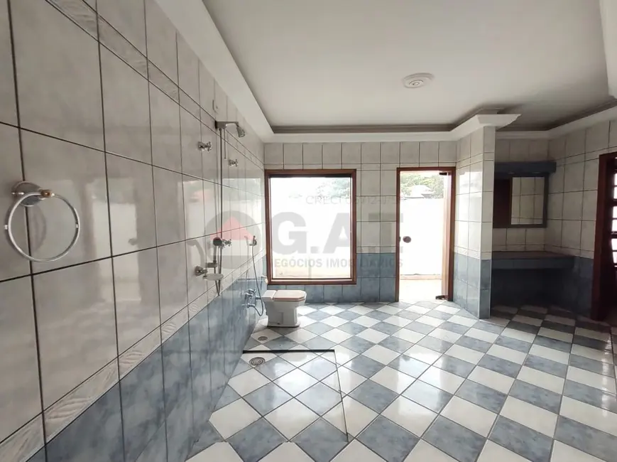 Foto 3 de Casa com 3 quartos para alugar, 800m2 em Vila Trujillo, Sorocaba - SP