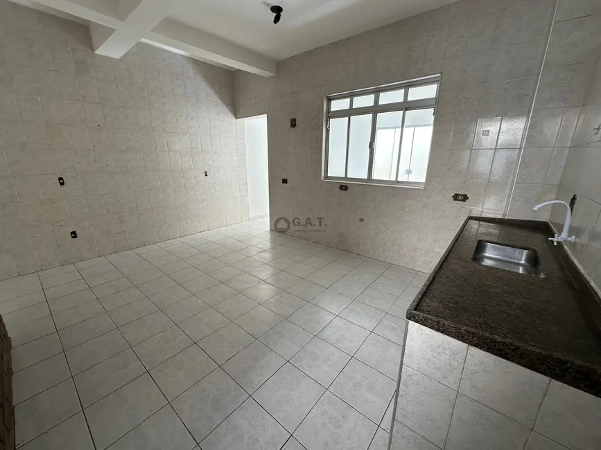 Casa com 3 quartos à venda, 201m2 em Jardim Santa Cecília, Sorocaba - SP - imagem 8 Foto 8 de Casa com 3 quartos à venda, 201m2 em Jardim Santa Cecília, Sorocaba - SP