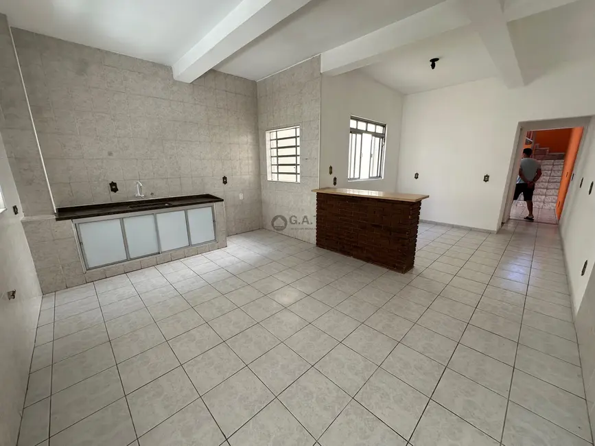 Casa com 3 quartos à venda, 201m2 em Jardim Santa Cecília, Sorocaba - SP - imagem 7 Foto 7 de Casa com 3 quartos à venda, 201m2 em Jardim Santa Cecília, Sorocaba - SP