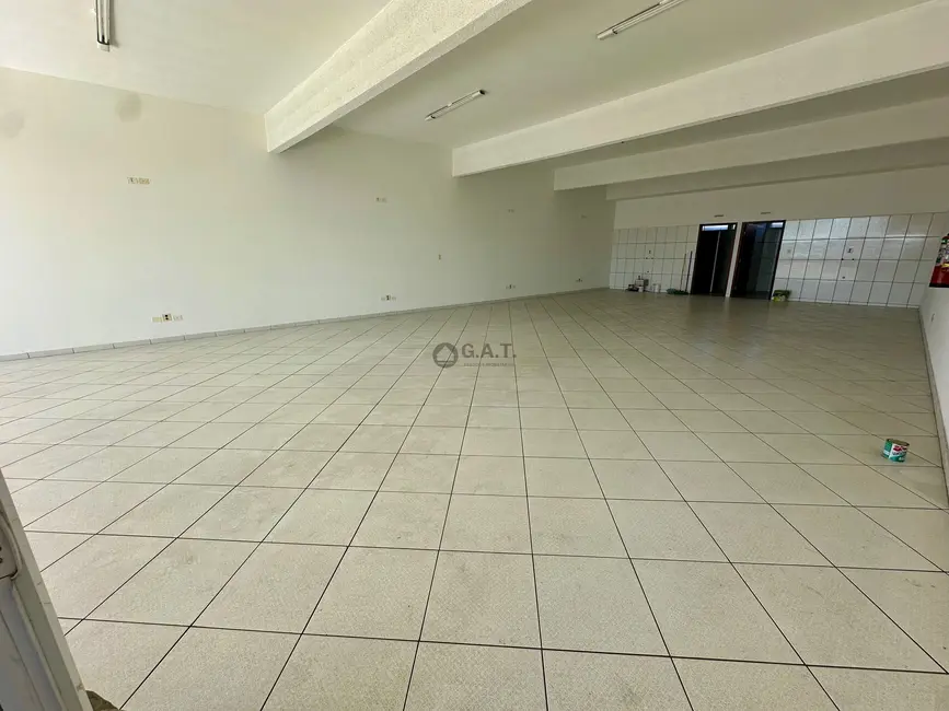 Sala Comercial para alugar, 198m2 em Jardim Santa Cecília, Sorocaba - SP - imagem 5 Foto 5 de Sala Comercial para alugar, 198m2 em Jardim Santa Cecília, Sorocaba - SP