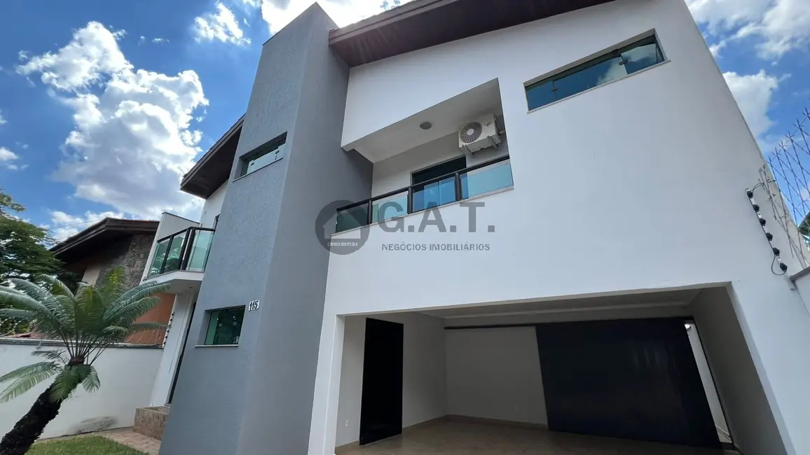 Casa com 4 quartos para alugar, 362m2 em Parque Campolim, Sorocaba - SP - imagem 1 Foto 1 de Casa com 4 quartos para alugar, 362m2 em Parque Campolim, Sorocaba - SP