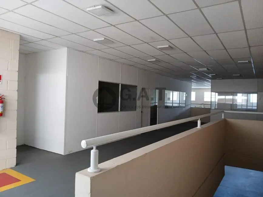 Armazém / Galpão à venda, 305m2 em Jardim Piazza di Roma, Sorocaba - SP - imagem 4 Foto 4 de Armazém / Galpão à venda, 305m2 em Jardim Piazza di Roma, Sorocaba - SP