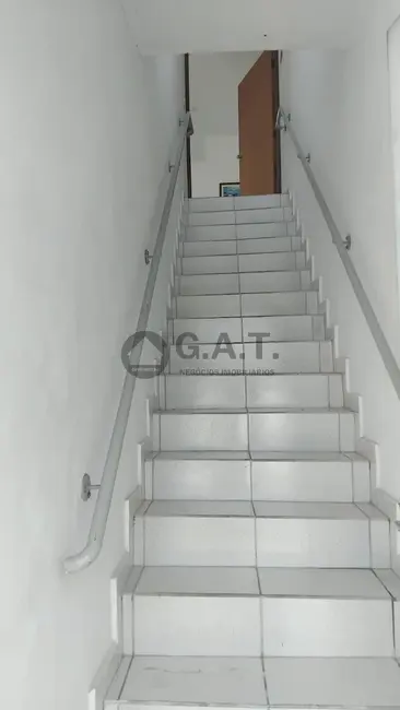 Foto 4 de Kitnet com 1 quarto para alugar, 52m2 em Vila Augusta, Sorocaba - SP