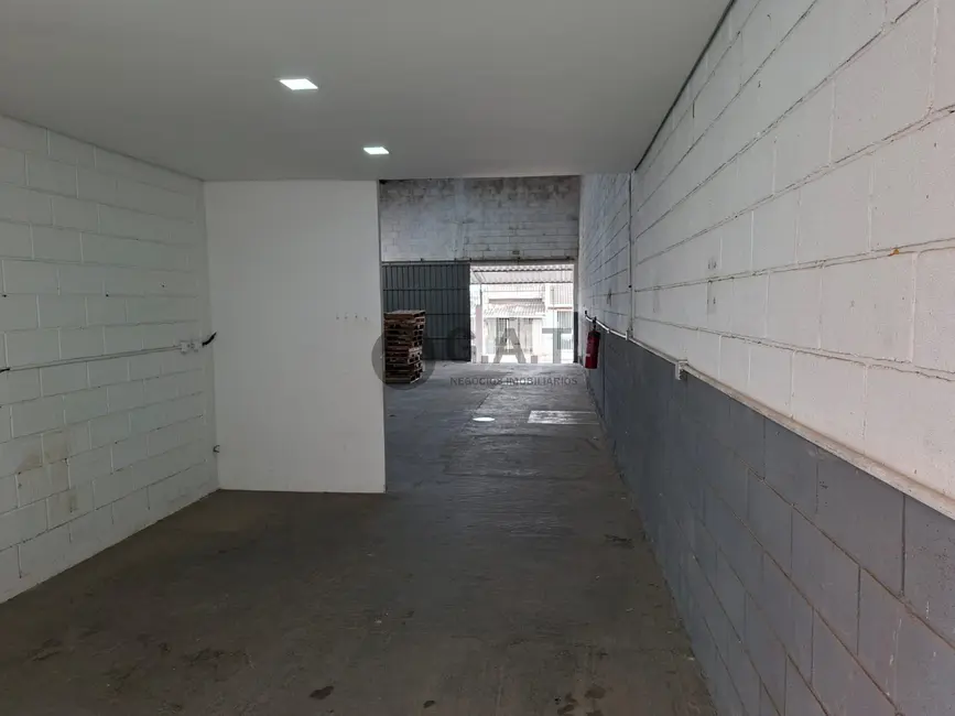 Foto 5 de Armazém / Galpão para alugar, 216m2 em Vila Santo Antônio, Votorantim - SP