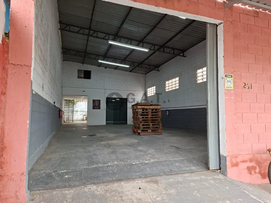 Foto 2 de Armazém / Galpão para alugar, 216m2 em Vila Santo Antônio, Votorantim - SP