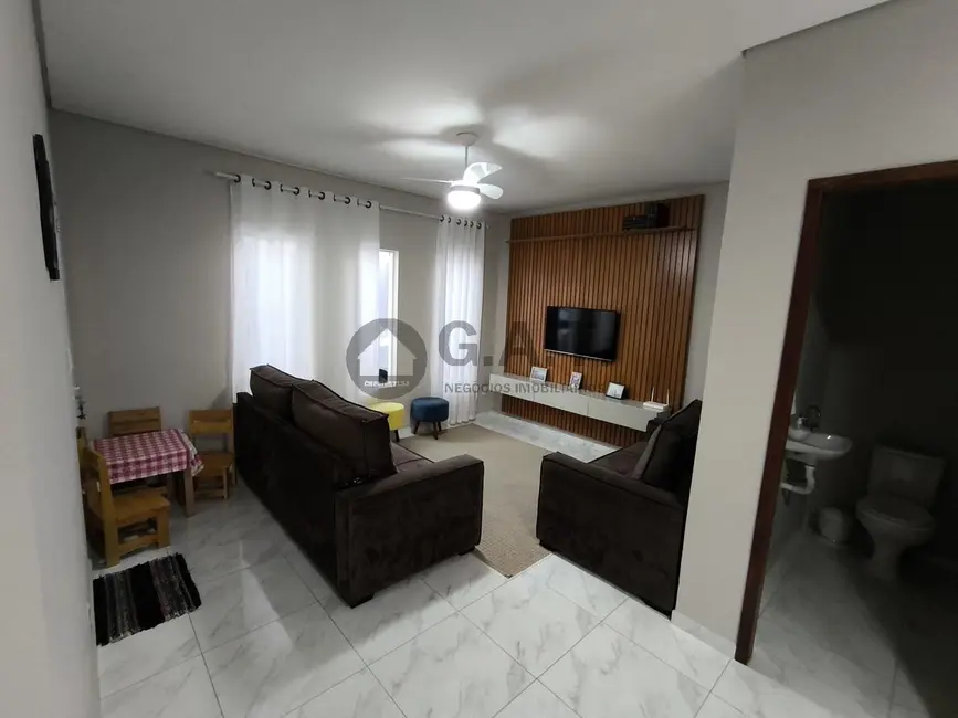 Foto 2 de Casa com 3 quartos à venda, 136m2 em Ipero - SP