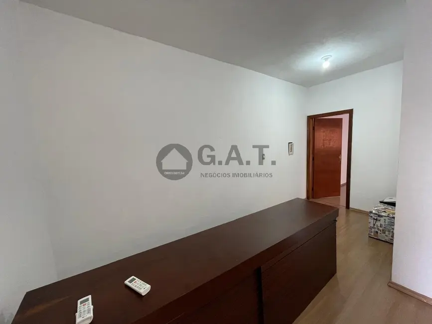 Foto 9 de Casa com 3 quartos para alugar, 199m2 em Jardim Santa Catarina, Sorocaba - SP