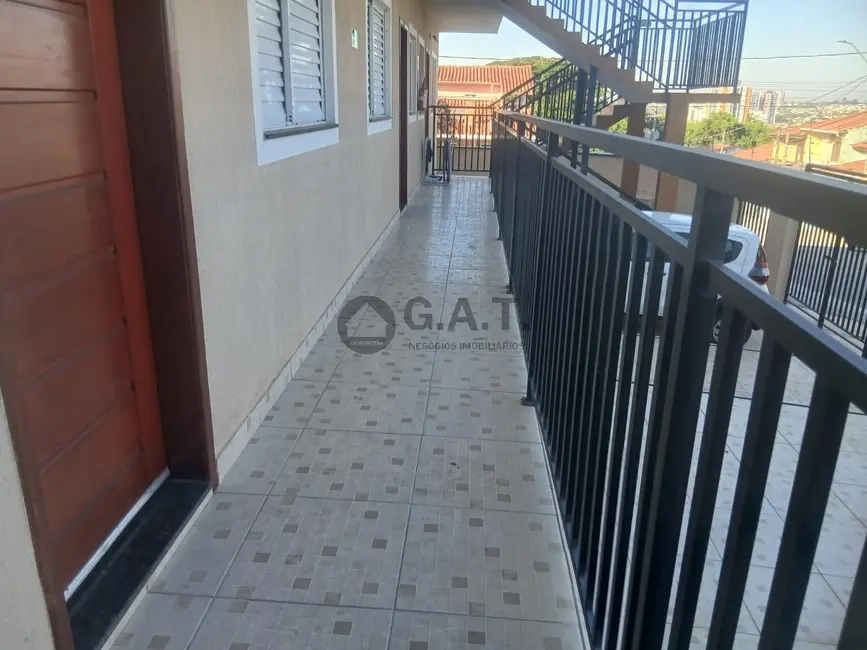 Foto 3 de Kitnet com 1 quarto para alugar, 34m2 em Jardim Americano, Sorocaba - SP