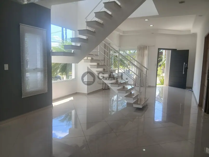 Foto 3 de Casa de Condomínio com 4 quartos para alugar, 285m2 em Ibiti Royal Park, Sorocaba - SP