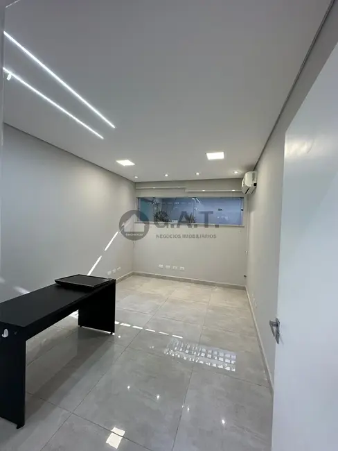 Foto 3 de Sala Comercial para alugar, 18m2 em Jardim Faculdade, Sorocaba - SP