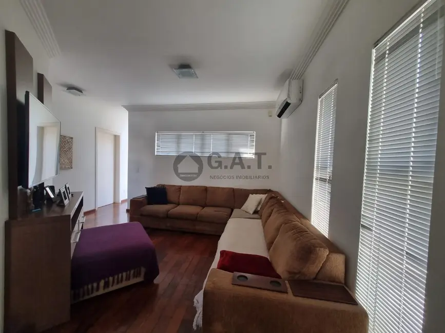 Foto 2 de Casa com 5 quartos para alugar, 250m2 em Jardim São Paulo, Sorocaba - SP