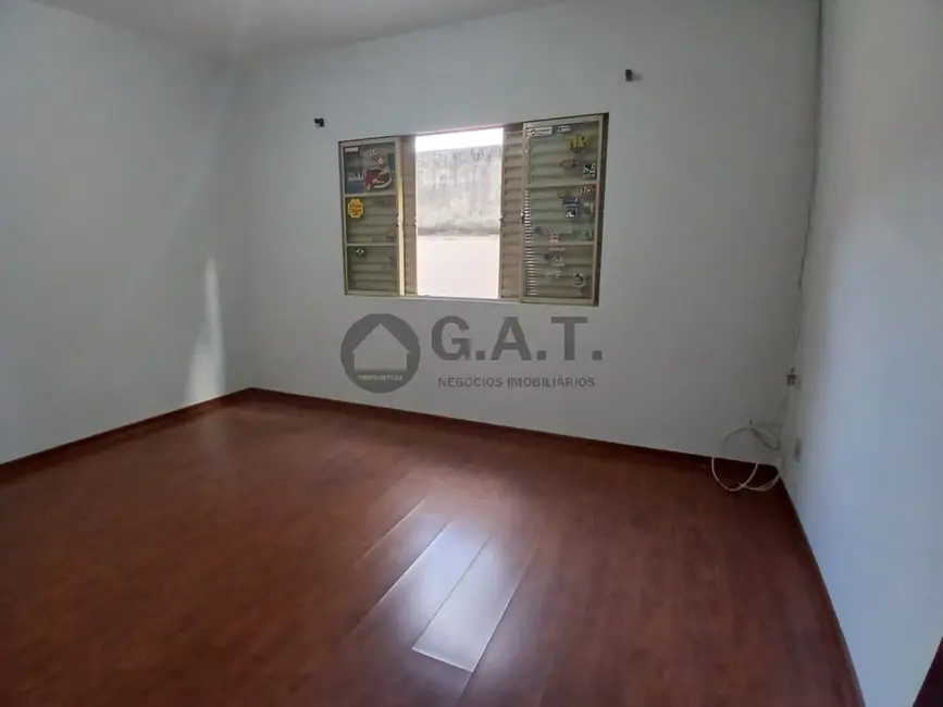 Foto 9 de Casa com 3 quartos para alugar, 200m2 em Jardim São Paulo, Sorocaba - SP