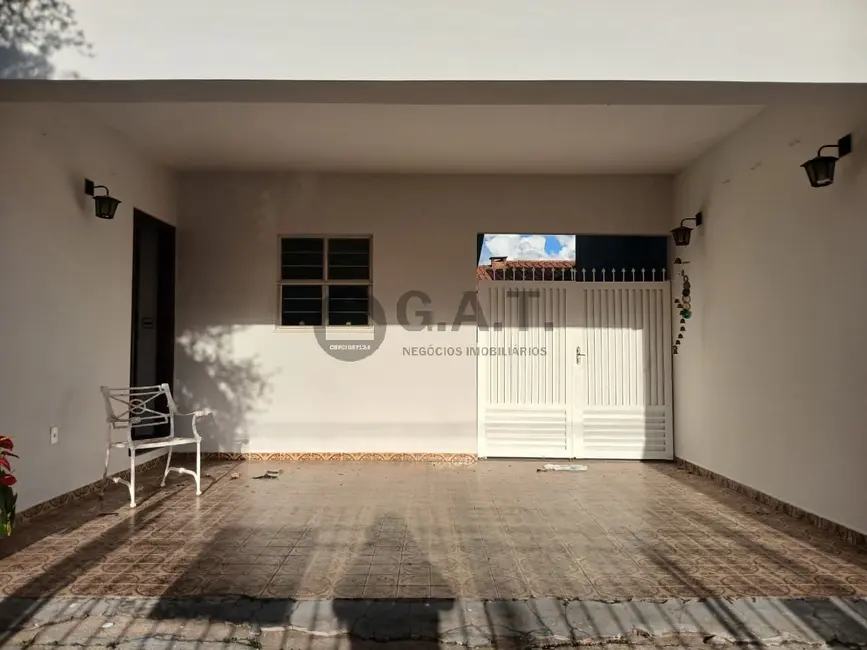 Foto 3 de Casa com 3 quartos para alugar, 200m2 em Jardim São Paulo, Sorocaba - SP