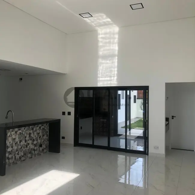 Casa de Condomínio com 3 quartos à venda, 160m2 em Sorocaba - SP - imagem 4 Foto 4 de Casa de Condomínio com 3 quartos à venda, 160m2 em Sorocaba - SP