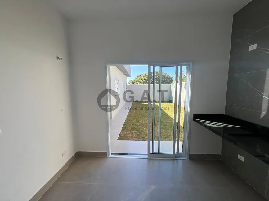 Casa de Condomínio com 3 quartos à venda, 128m2 em Aracoiaba Da Serra - SP - imagem 7 Foto 7 de Casa de Condomínio com 3 quartos à venda, 128m2 em Aracoiaba Da Serra - SP