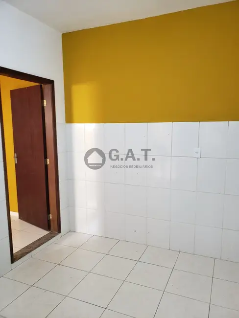 Foto 3 de Casa com 1 quarto para alugar, 40m2 em Vila Carvalho, Sorocaba - SP