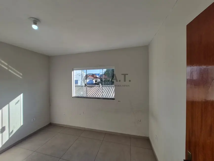 Foto 3 de Casa com 3 quartos para alugar, 125m2 em Jardim J S Carvalho, Sorocaba - SP