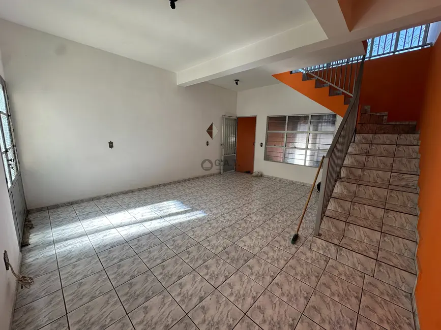 Foto 1 de Casa com 3 quartos para alugar, 201m2 em Jardim Santa Cecília, Sorocaba - SP