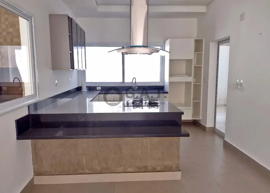 Foto 4 de Casa de Condomínio com 4 quartos para alugar, 320m2 em Jardim Residencial Mont Blanc, Sorocaba - SP