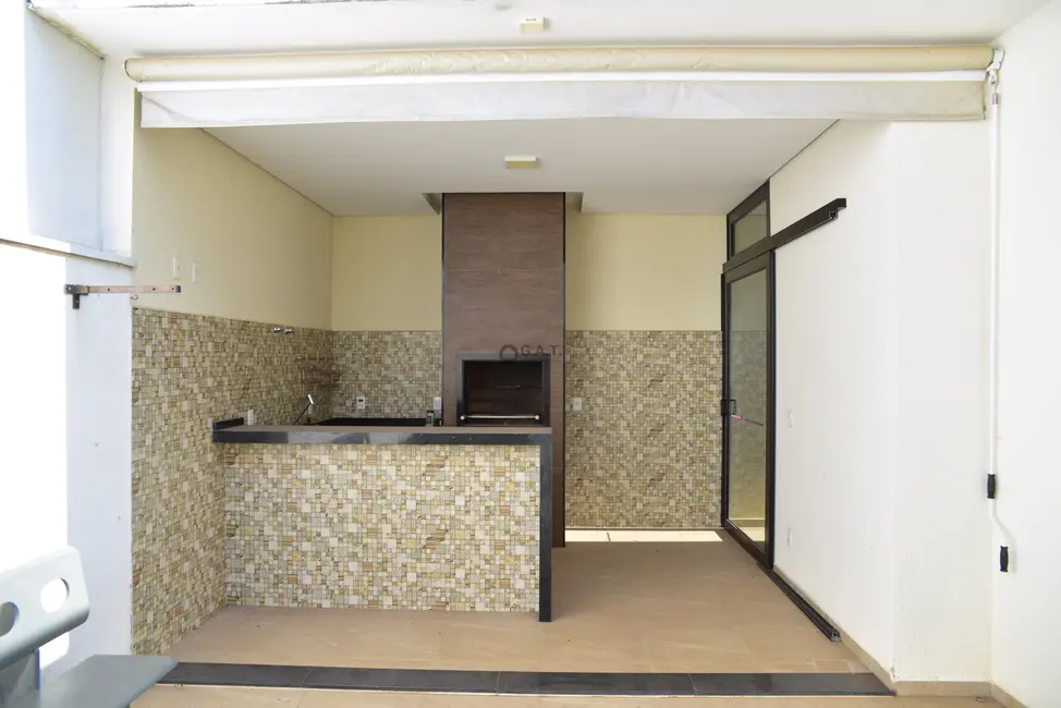 Casa de Condomínio com 3 quartos à venda, 178m2 em Sorocaba - SP - imagem 6 Foto 6 de Casa de Condomínio com 3 quartos à venda, 178m2 em Sorocaba - SP