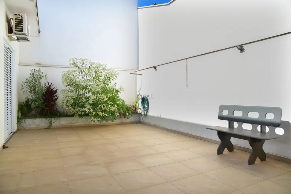 Casa de Condomínio com 3 quartos à venda, 178m2 em Sorocaba - SP - imagem 3 Foto 3 de Casa de Condomínio com 3 quartos à venda, 178m2 em Sorocaba - SP