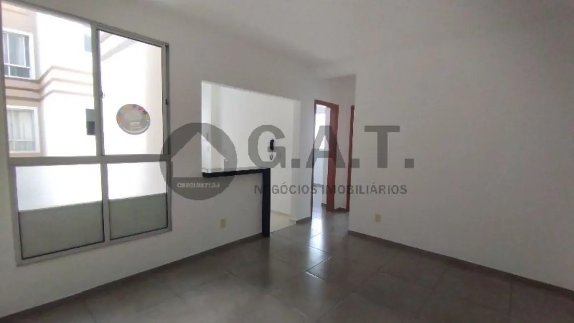 Foto 3 de Apartamento com 2 quartos para alugar, 55m2 em Jardim São Carlos, Sorocaba - SP