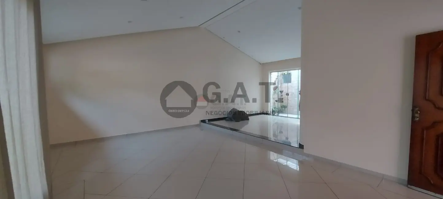 Foto 5 de Casa com 3 quartos para alugar, 230m2 em Parque Campolim, Sorocaba - SP