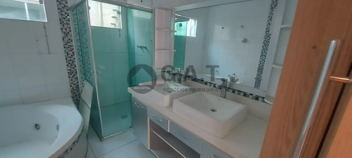 Casa com 3 quartos à venda, 230m2 em Parque Campolim, Sorocaba - SP - imagem 9 Foto 9 de Casa com 3 quartos à venda, 230m2 em Parque Campolim, Sorocaba - SP