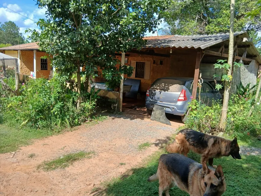 Sítio / Rancho com 3 quartos à venda, 150m2 em Pilar Do Sul - SP - imagem 3 Foto 3 de Sítio / Rancho com 3 quartos à venda, 150m2 em Pilar Do Sul - SP