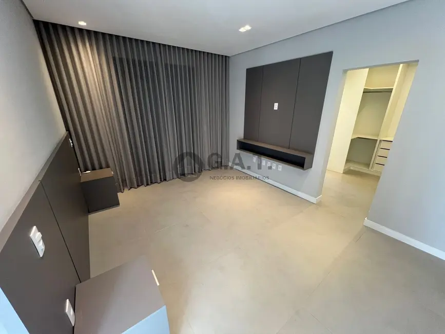 Foto 8 de Casa de Condomínio com 3 quartos para alugar, 473m2 em Votorantim - SP