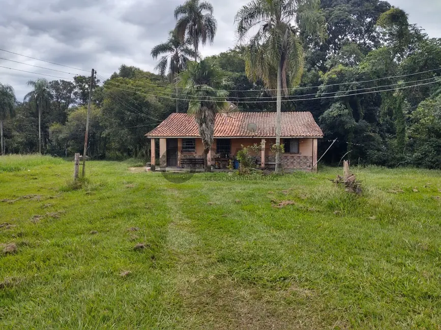 Foto 3 de Sítio / Rancho com 4 quartos à venda, 150m2 em Capela Do Alto - SP