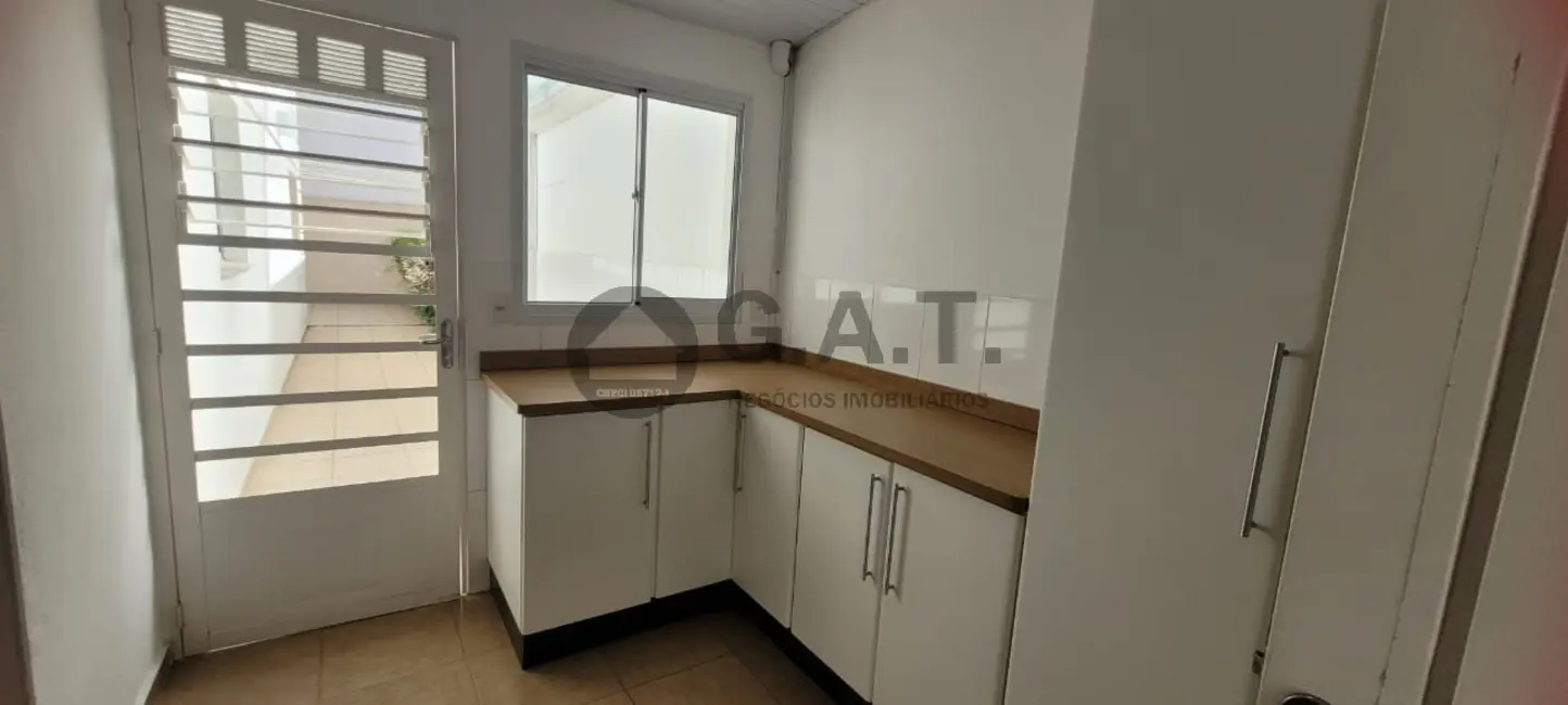 Foto 5 de Casa de Condomínio com 3 quartos para alugar, 216m2 em Jardim Eltonville, Sorocaba - SP