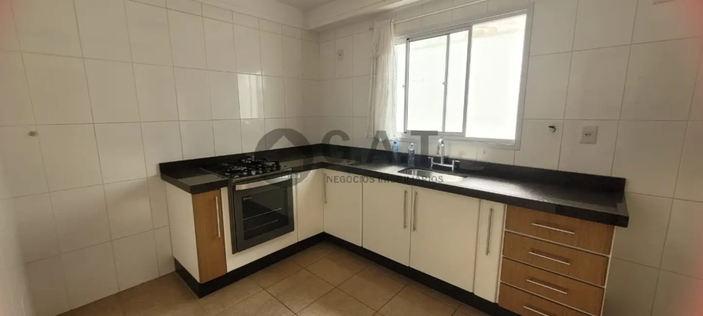 Foto 8 de Casa de Condomínio com 3 quartos para alugar, 216m2 em Jardim Eltonville, Sorocaba - SP