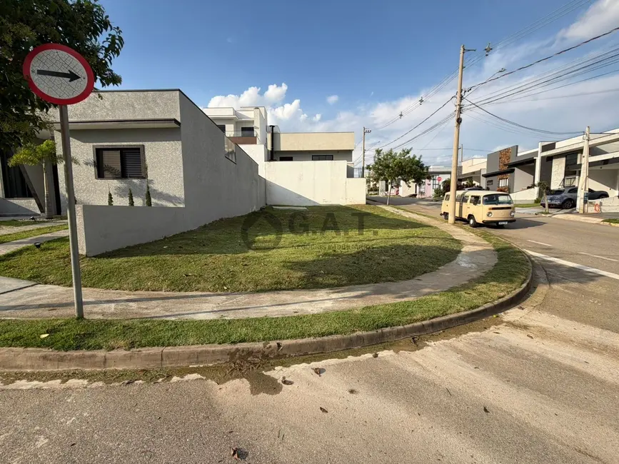 Foto 1 de Terreno / Lote à venda, 182m2 em Sorocaba - SP