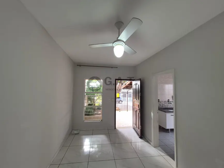 Foto 7 de Casa com 2 quartos para alugar, 82m2 em Jardim Santa Bárbara, Sorocaba - SP