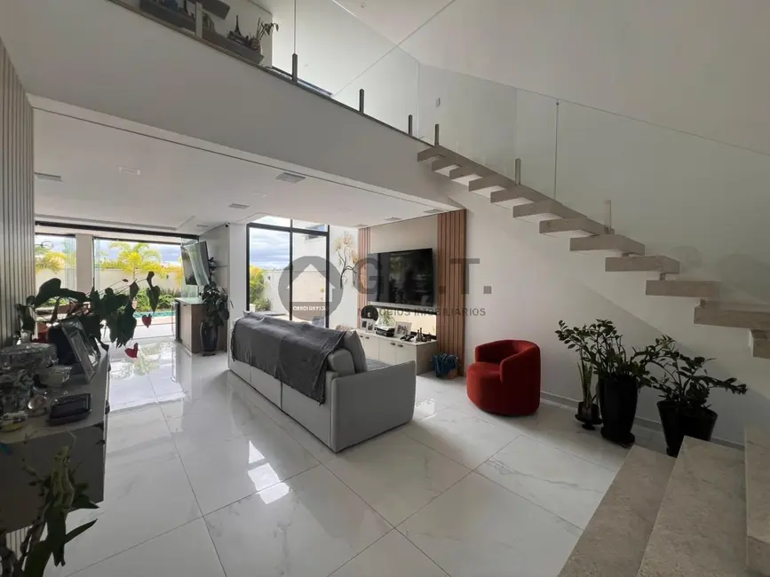 Foto 6 de Casa de Condomínio com 3 quartos para alugar, 310m2 em Votorantim - SP