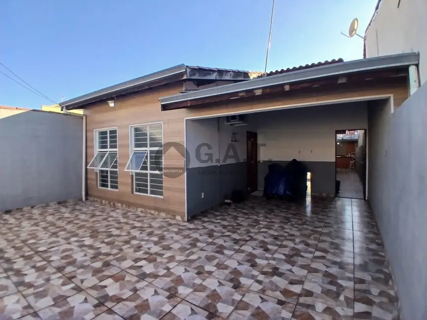 Casa com 3 quartos para alugar, 132m2 em Jardim Piazza di Roma, Sorocaba - SP - imagem 3 Foto 3 de Casa com 3 quartos para alugar, 132m2 em Jardim Piazza di Roma, Sorocaba - SP
