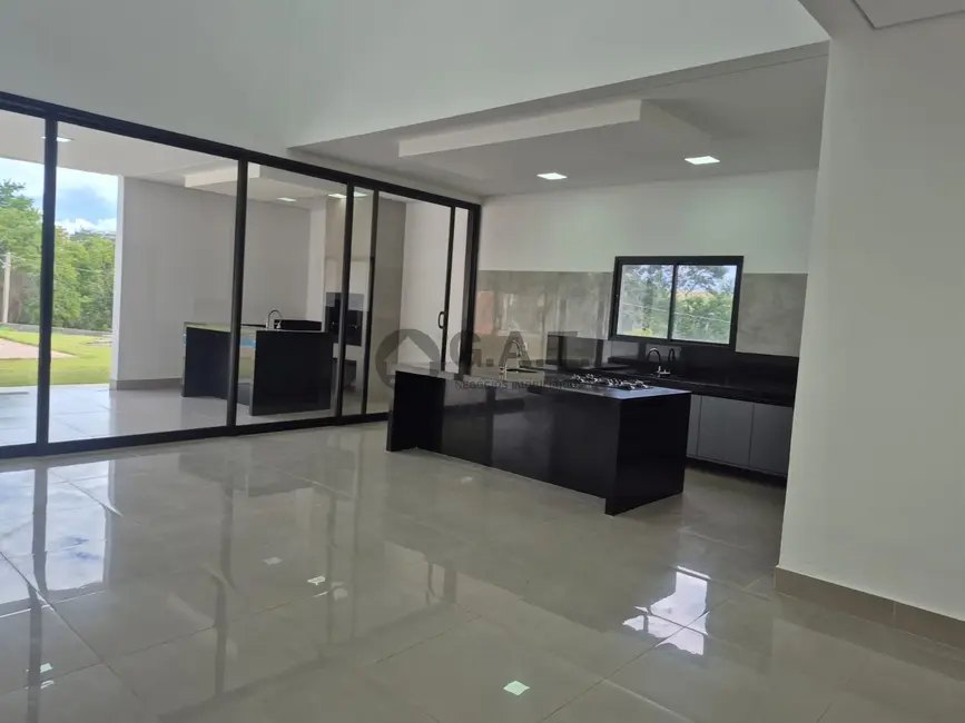 Foto 9 de Casa com 4 quartos para alugar, 450m2 em Aracoiaba Da Serra - SP