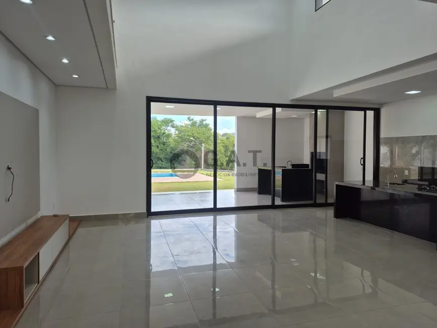 Foto 8 de Casa com 4 quartos para alugar, 450m2 em Aracoiaba Da Serra - SP