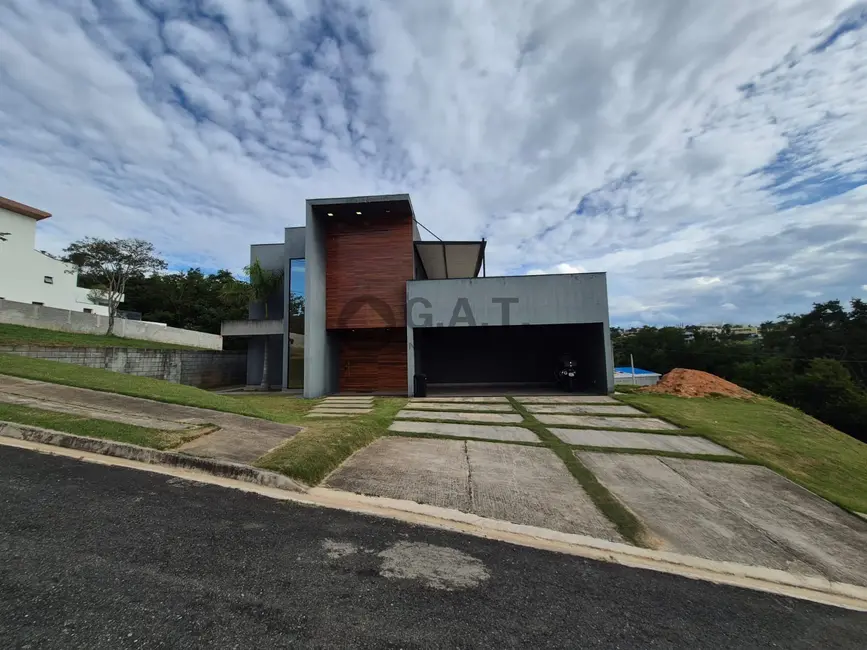 Foto 4 de Casa com 4 quartos para alugar, 450m2 em Aracoiaba Da Serra - SP