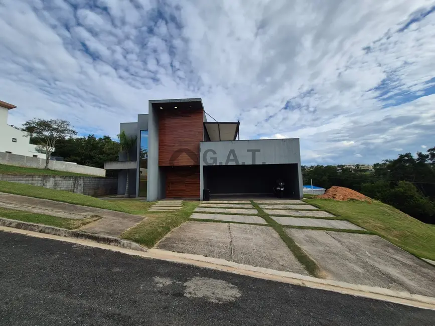 Foto 3 de Casa com 4 quartos para alugar, 450m2 em Aracoiaba Da Serra - SP