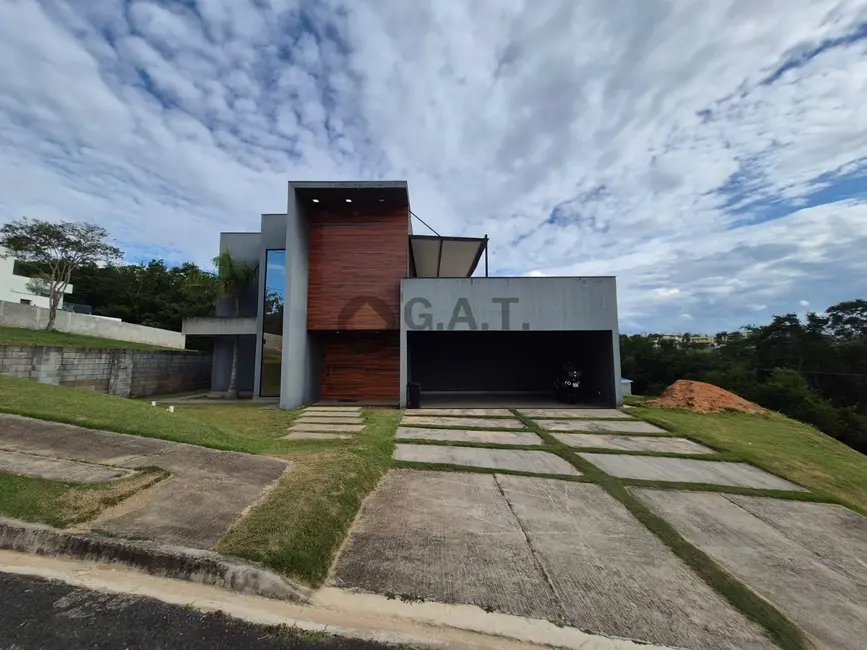 Foto 1 de Casa com 4 quartos para alugar, 450m2 em Aracoiaba Da Serra - SP