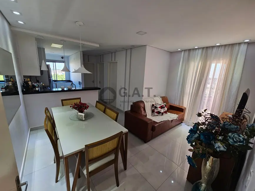 Foto 3 de Apartamento com 2 quartos para alugar, 57m2 em Jardim São Carlos, Sorocaba - SP