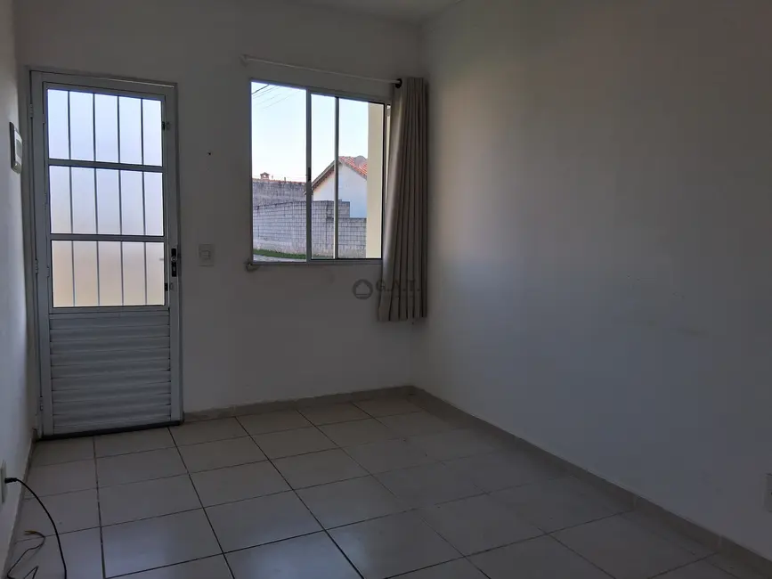 Foto 4 de Casa de Condomínio com 2 quartos para alugar, 51m2 em Parque Vitória Régia, Sorocaba - SP