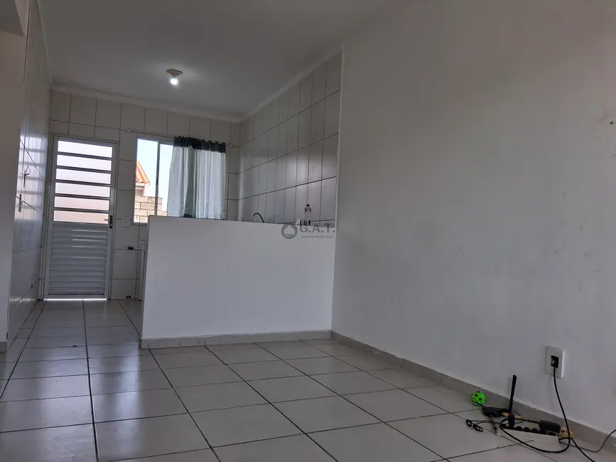 Foto 2 de Casa de Condomínio com 2 quartos para alugar, 51m2 em Parque Vitória Régia, Sorocaba - SP