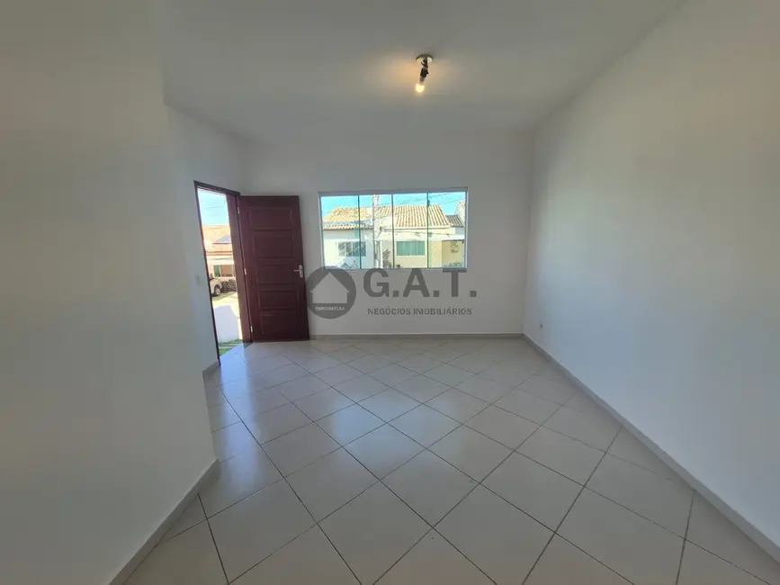 Foto 2 de Casa de Condomínio com 3 quartos para alugar, 70m2 em Wanel Ville, Sorocaba - SP