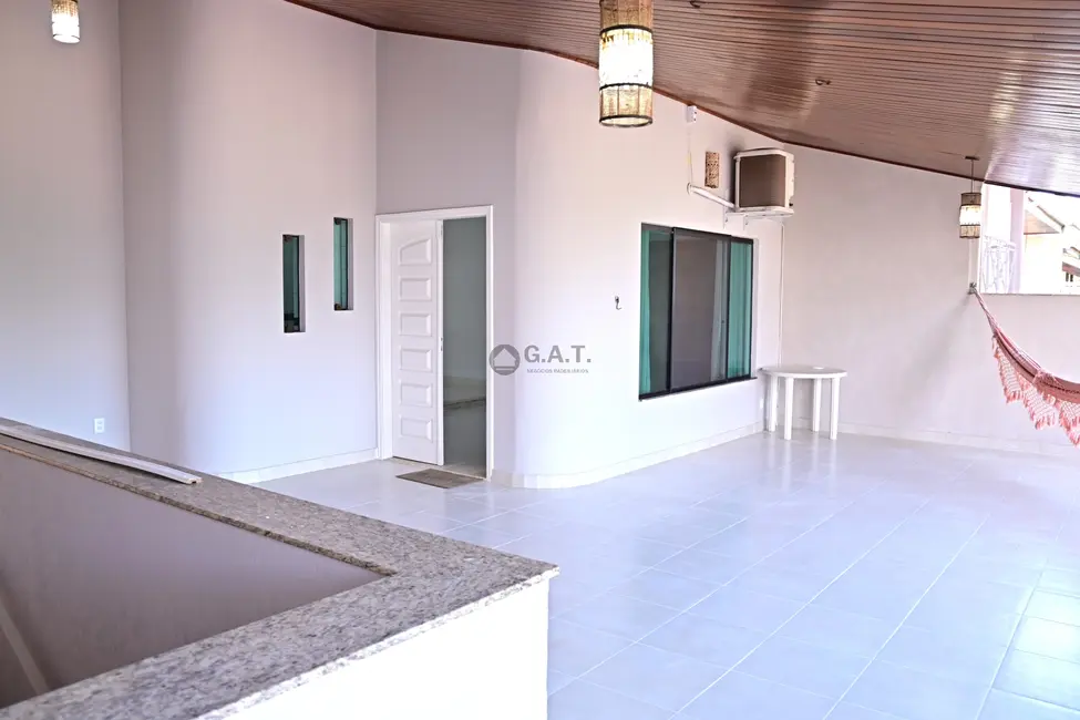 Foto 3 de Casa de Condomínio com 3 quartos para alugar, 215m2 em Sorocaba - SP